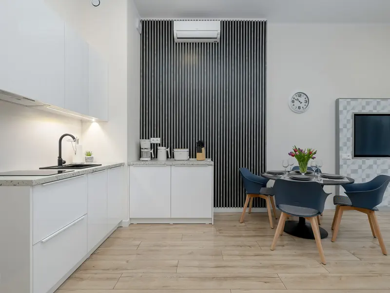 Komfortowy Apartament dla 4 Osób | Parking i Balkon – zdjęcie 4