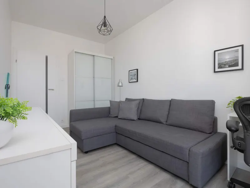 Apartment with City Panorama | View from the 17th Floor, Parking – photo 4