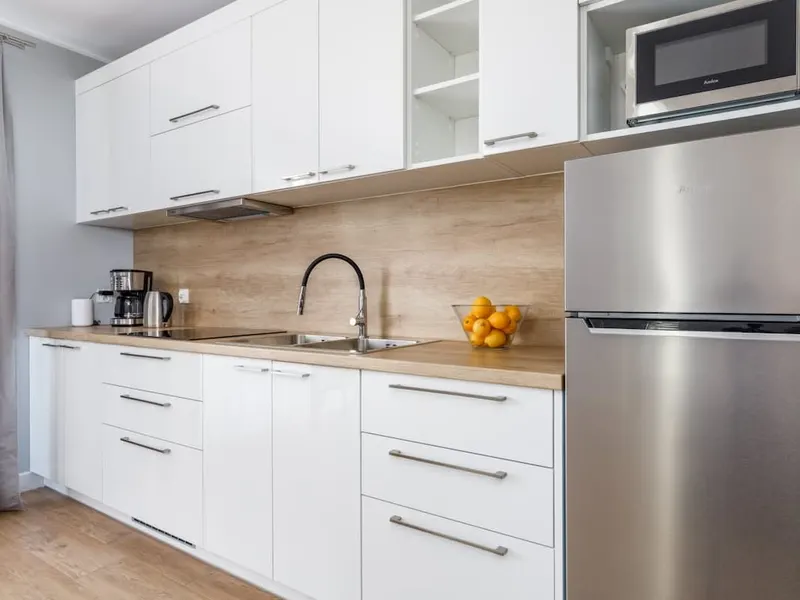 Klasyczny Apartament z Balkonem | Blisko Plaży, Parking – zdjęcie 4