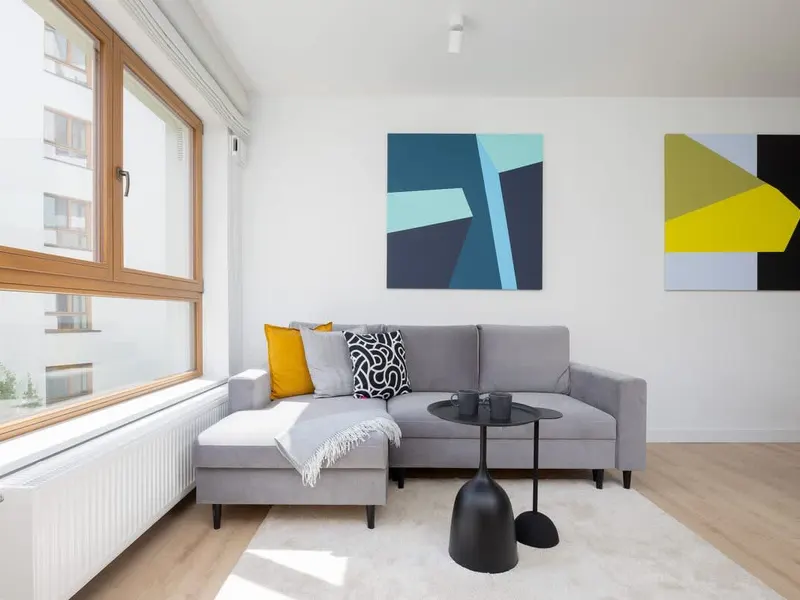 Przestronny Apartament na Woli | Parking – zdjęcie 1