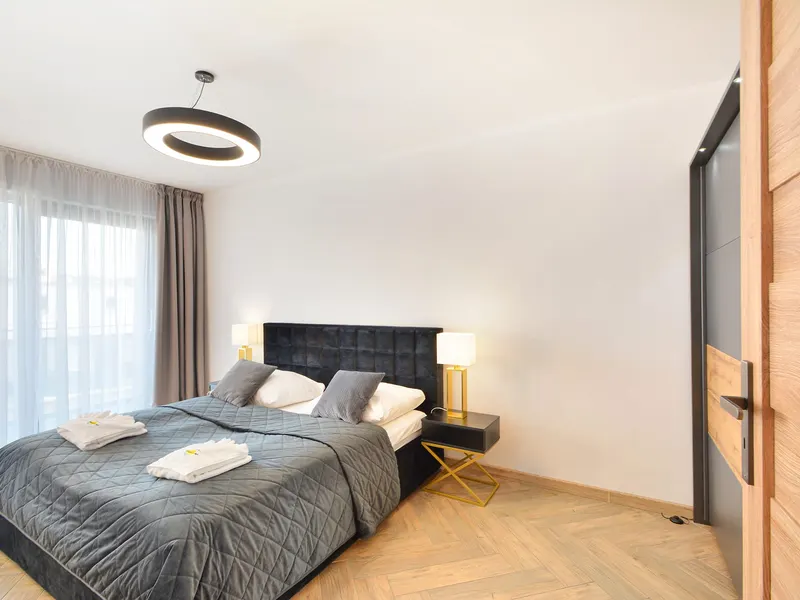 Stylowy Apartament z Widokiem na Morze | Balkon, Blisko Plaży – zdjęcie 5