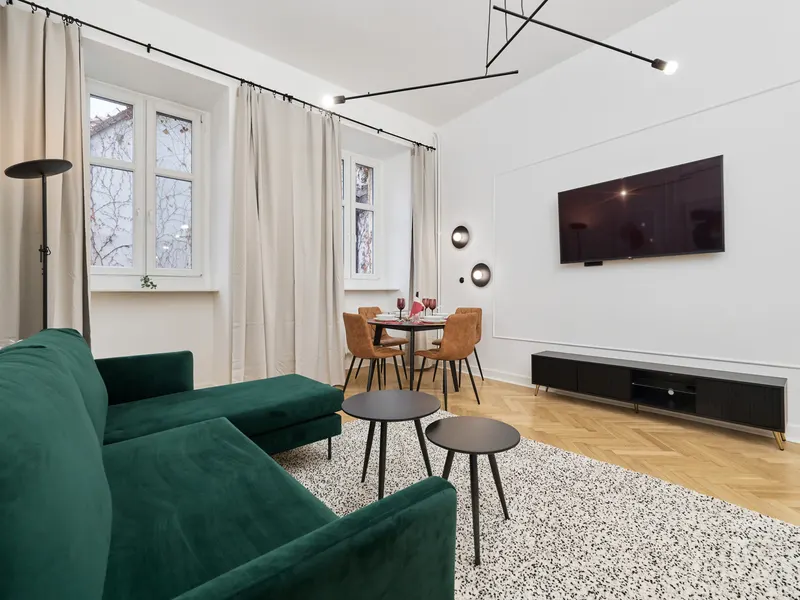 Jasny Apartament w Rynku | Przyjazny Zwierzętom i Miejsce do Pracy – zdjęcie 4