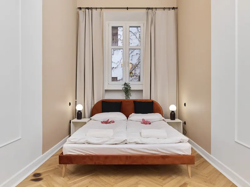 Jasny Apartament w Rynku | Przyjazny Zwierzętom i Miejsce do Pracy – zdjęcie 2