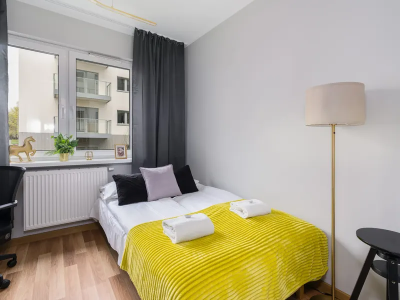 Modern Apartment | 2 Bedrooms, Parking, Close to MTP – photo 3
