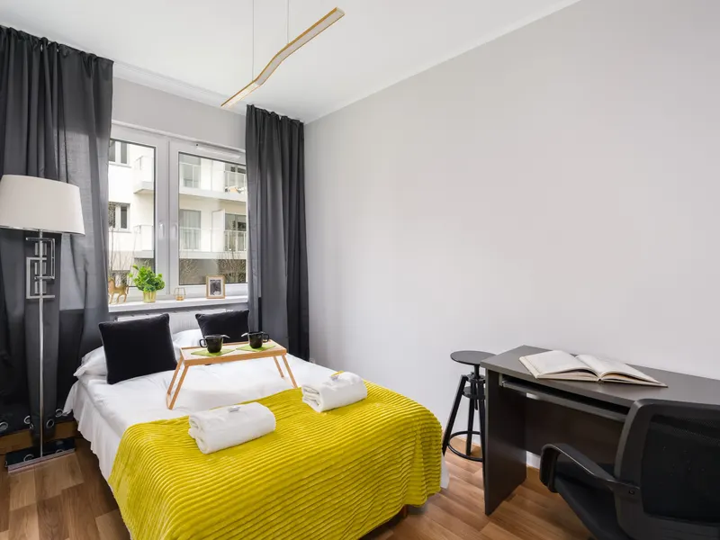 Modern Apartment | 2 Bedrooms, Parking, Close to MTP – photo 2