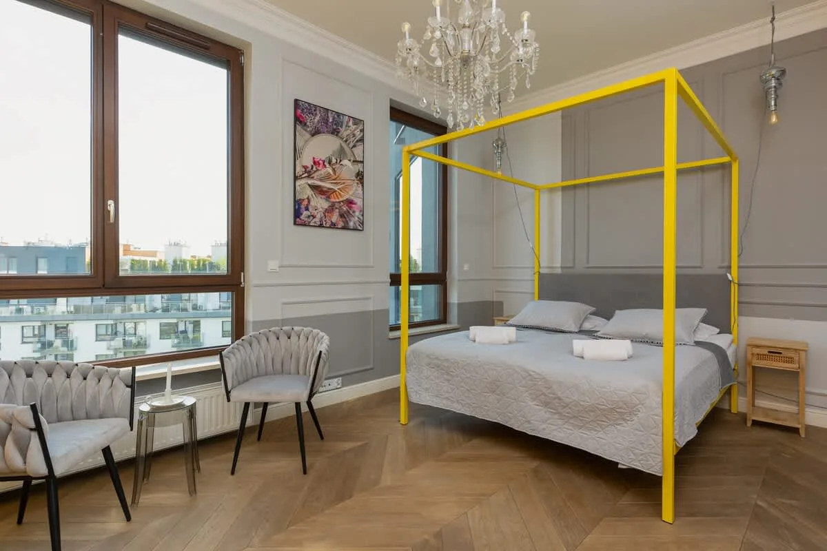 Bedroom with a double bed and a private bathroom.