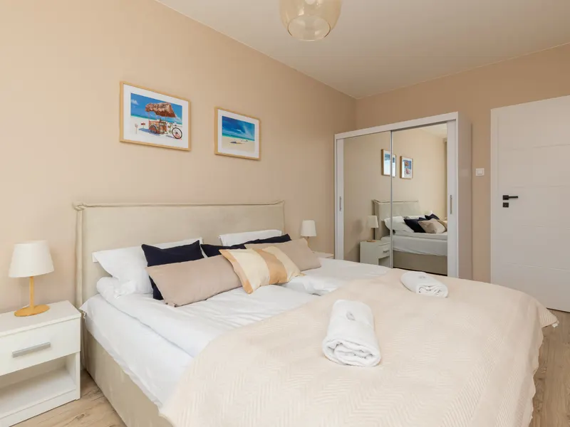 Gdańsk | Lecha Kaczyńskiego 18 | Przestronny Apartament | 3 Sypialnie – zdjęcie 3
