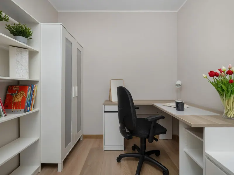 Kameralny Apartament | Dwie Sypialnie, Biurko do Pracy – zdjęcie 3