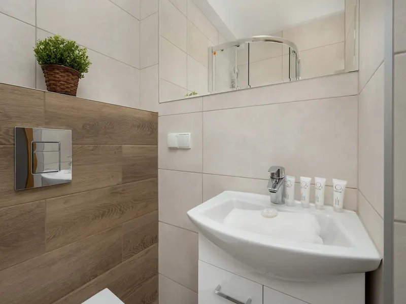 Kameralny Apartament | Dwie Sypialnie, Biurko do Pracy – zdjęcie 5