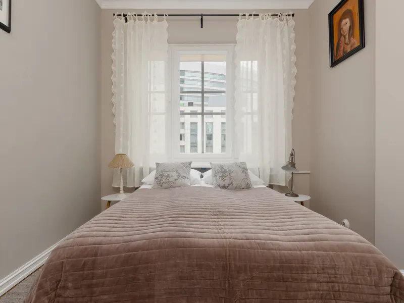 Stilvolle Wohnung im Zentrum | Balkon und Blick auf die Stadt – Foto 2