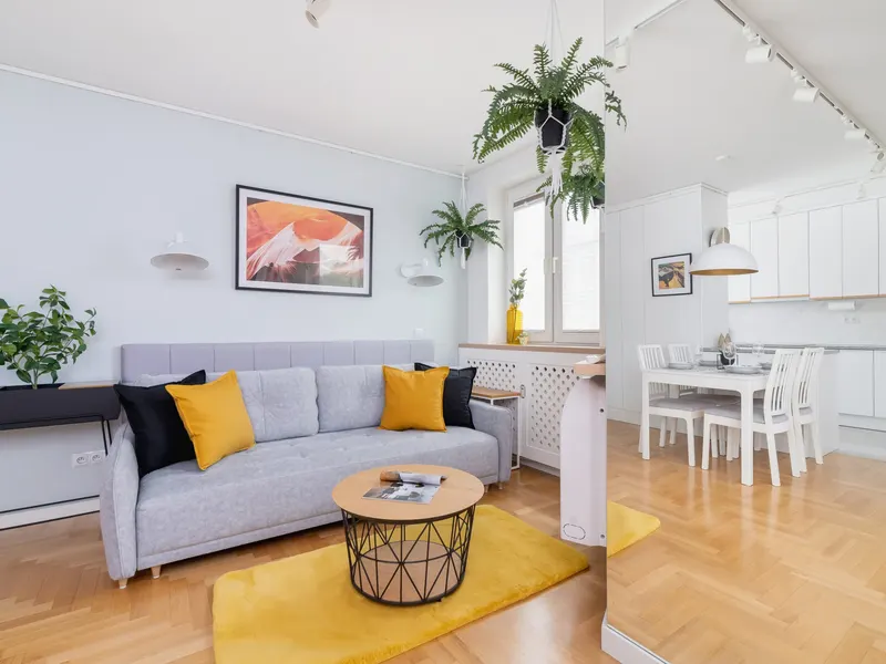 Komfortowy Apartament z Balkonem | Parking, Miejsce do Pracy – zdjęcie 1