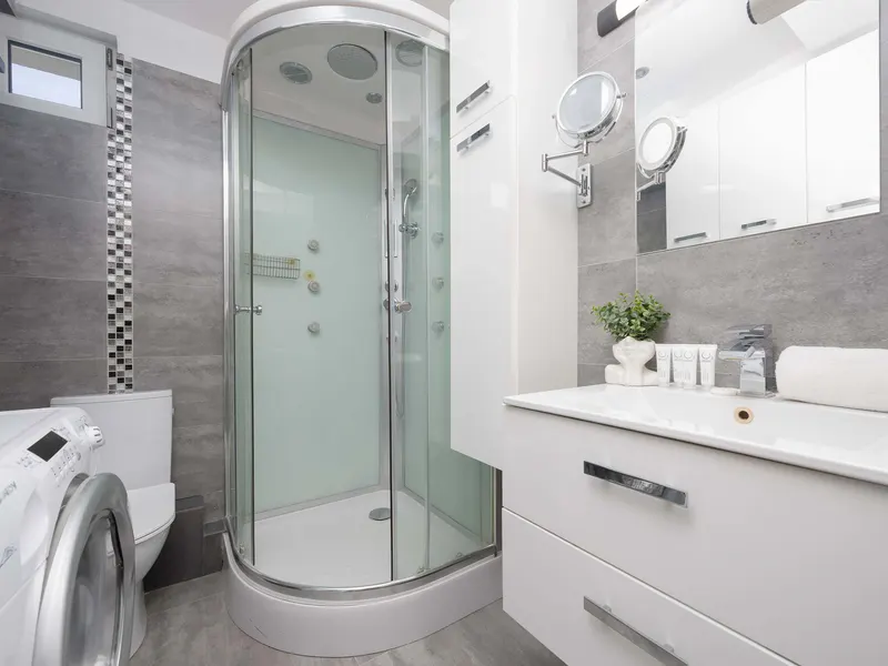 Modernes Apartment | Separates Schlafzimmer | Stadtblick – Foto 4