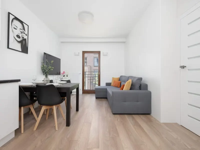 Stylowy Apartament na Pradze | Miejsce do Pracy – zdjęcie 1