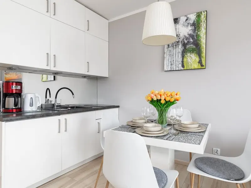Nowoczesny Apartament | Balkon i Bliskość Parku – zdjęcie 5