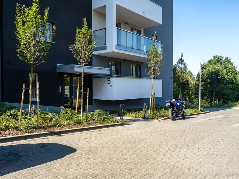 Modern Studio | Balcony and Parking – photo 5