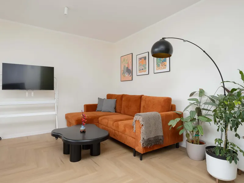 Stylish Apartment | 2 Bedrooms, Balcony, Air Conditioning – photo 1