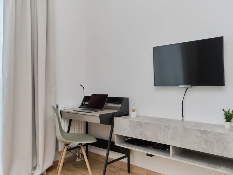 Funkcjonalne Studio z Balkonem | Miejsce do Pracy – zdjęcie 5