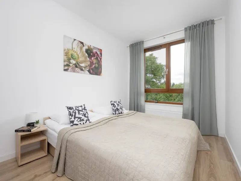 Practical Apartment | Parking and Workspace – photo 2