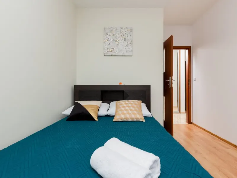 Cozy Apartment | Parking and Workspace – photo 2
