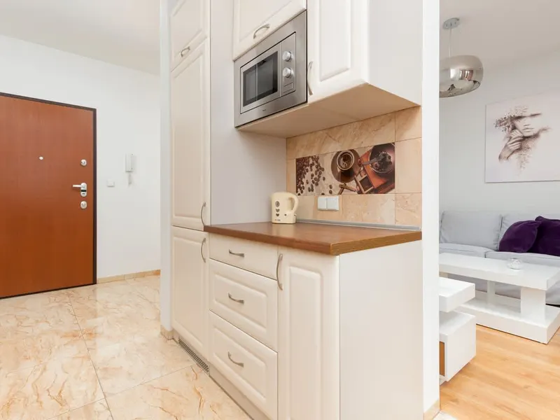 Cozy Apartment | Parking and Workspace – photo 3