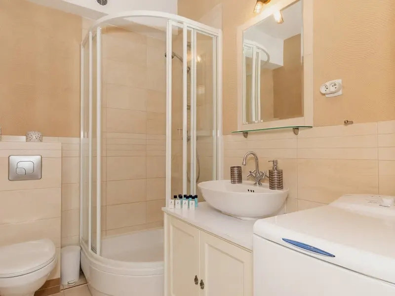 Przytulny Apartament z Balkonem | 800 m do Plaży – zdjęcie 4