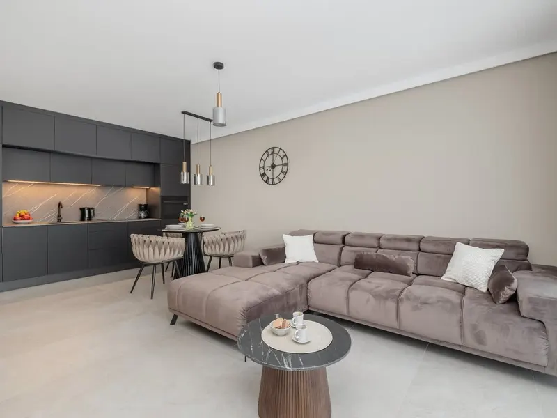 Stylish Apartment | Wellness, Balcony, Parking – photo 5