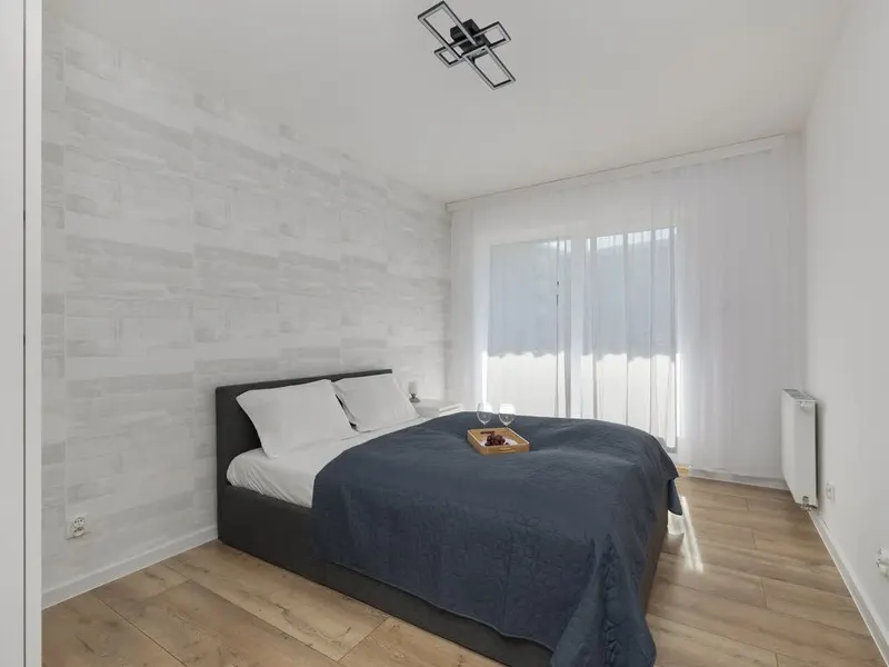 Stylish Apartment with Terrace | Spa Access and Parking – photo 2