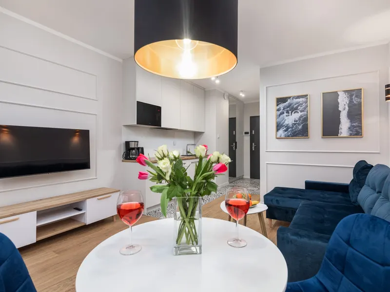 Stylish Studio with Balcony | Jacuzzi, Parking – photo 2
