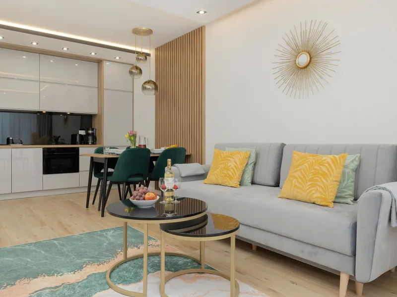 Stylish Apartment with Balcony | Parking, Spa and Beach – photo 1