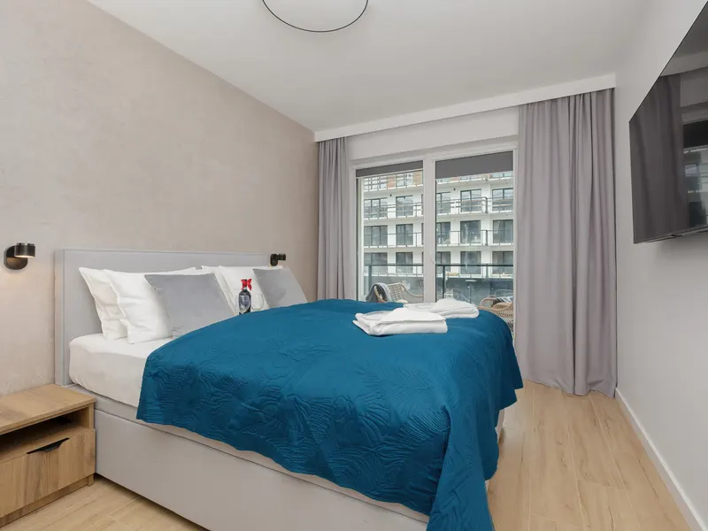 Modern Apartment | Pool, Parking, Close to the Beach – photo 2