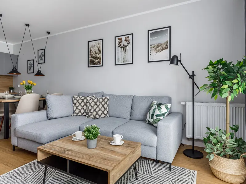 Stylish Apartment with Balcony | Pool, Spa and Parking – photo 1
