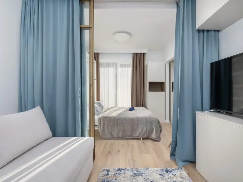 Geräumiges Apartment mit Blick auf den Fluss | Pool & Spa, Parkplatz – Foto 2