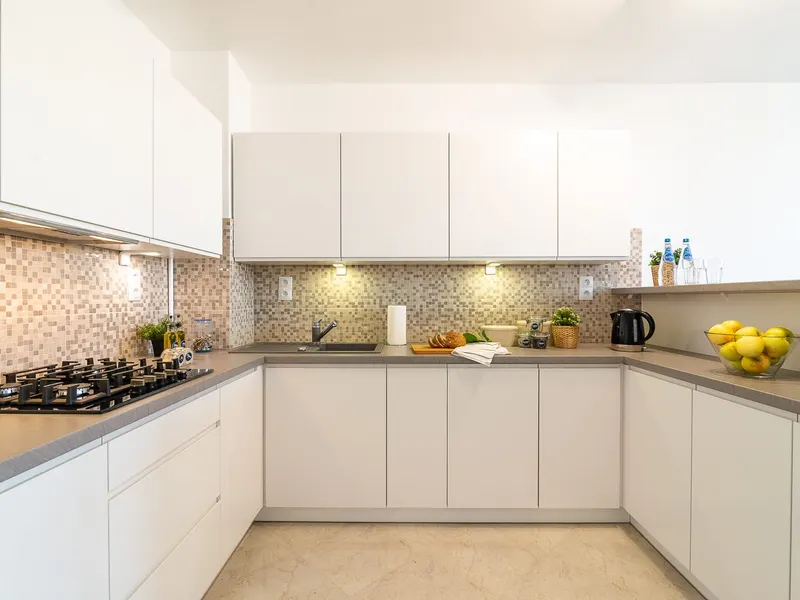 Comfortable Apartment | Air Conditioning, Balcony, Close to Metro – photo 2