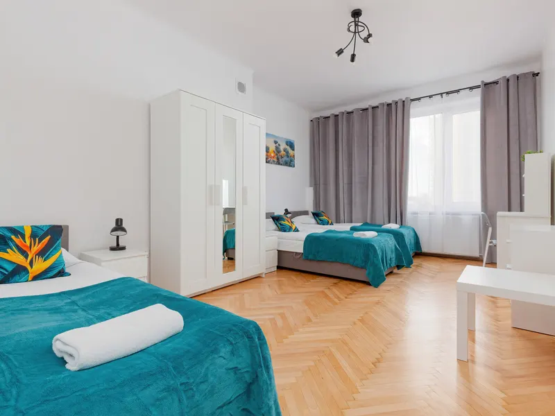 Przestronny Apartament na Pradze | Balkon i Miejsce do Pracy – zdjęcie 3