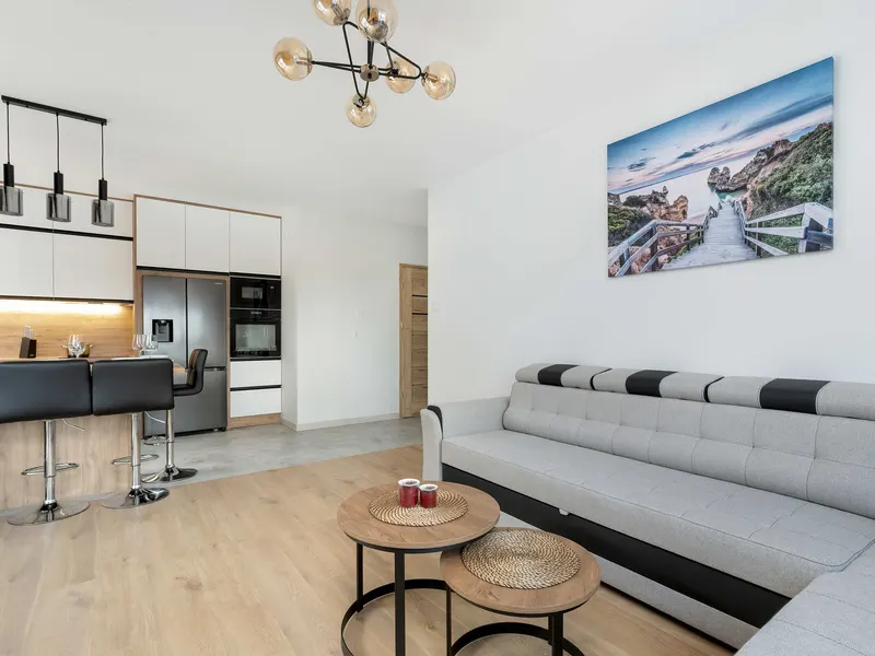 Geräumige Wohnung für 6 Personen | Balkon und Parkplatz – Foto 1