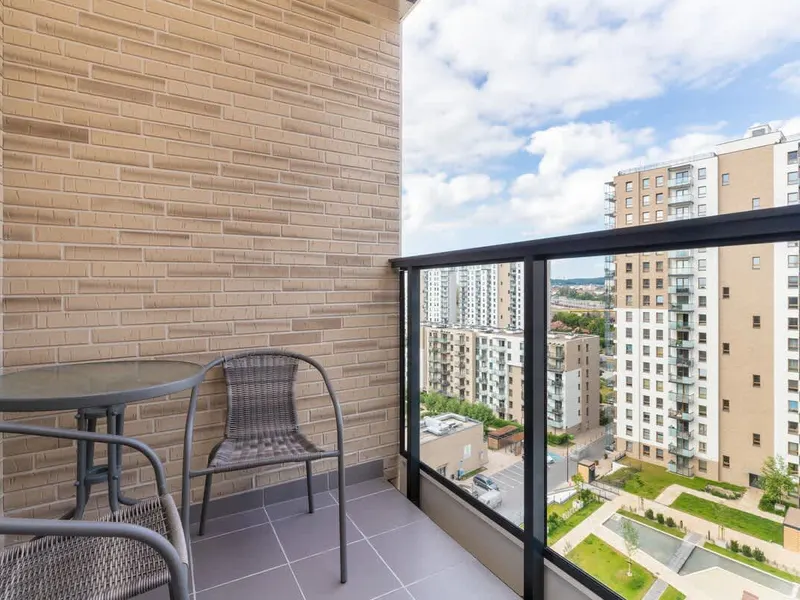 Stylish Apartment with Balcony | Parking & Air Conditioning – photo 4