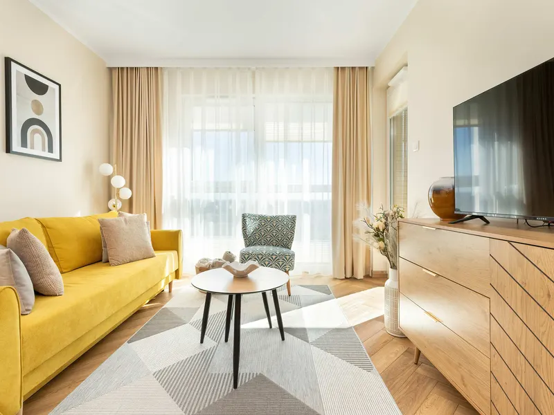Słoneczny Apartament z Balkonem | Prywatny Parking – zdjęcie 5