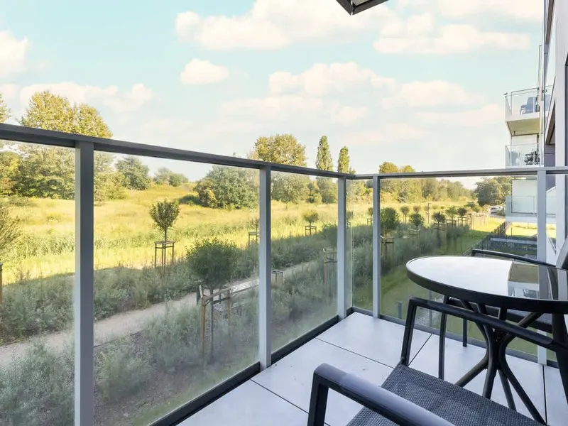 Stylowy Apartament z Balkonem | Parking i Blisko Plaży – zdjęcie 4