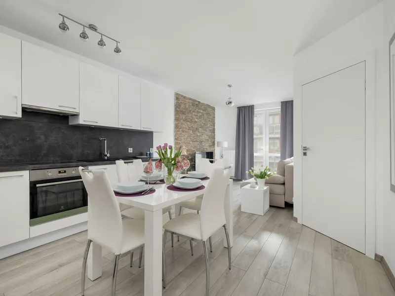 Przytulny Apartament z Balkonem | Garaż | 1 km do Plaży – zdjęcie 4
