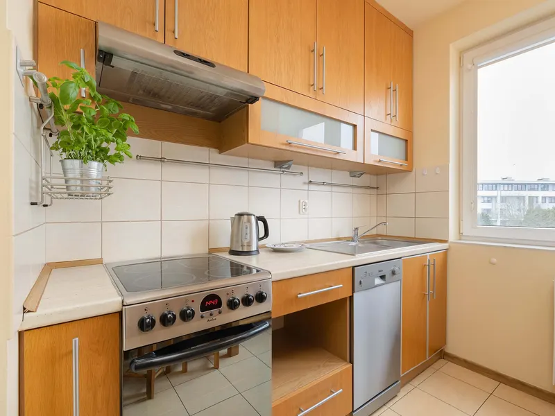 Funkcjonalny Apartament z Balkonem | Parking | Blisko Plaży – zdjęcie 4