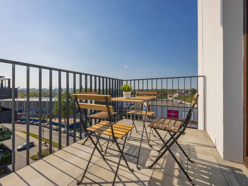 Przestronny Apartament dla 4 osób | Balkon i Parking – zdjęcie 5