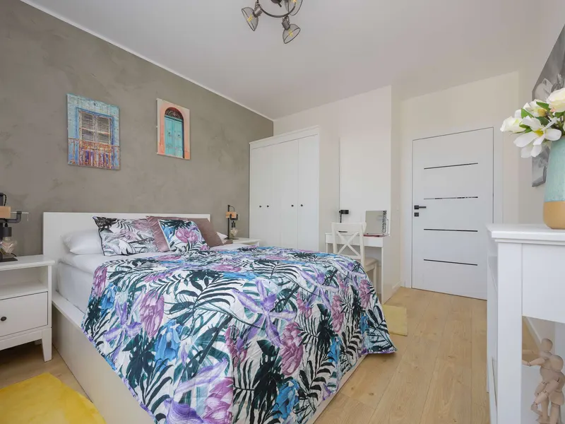 Przestronny Apartament dla 4 osób | Balkon i Parking – zdjęcie 2