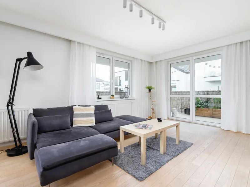 Modern Apartment with Balcony | Parking and Workspace – photo 1