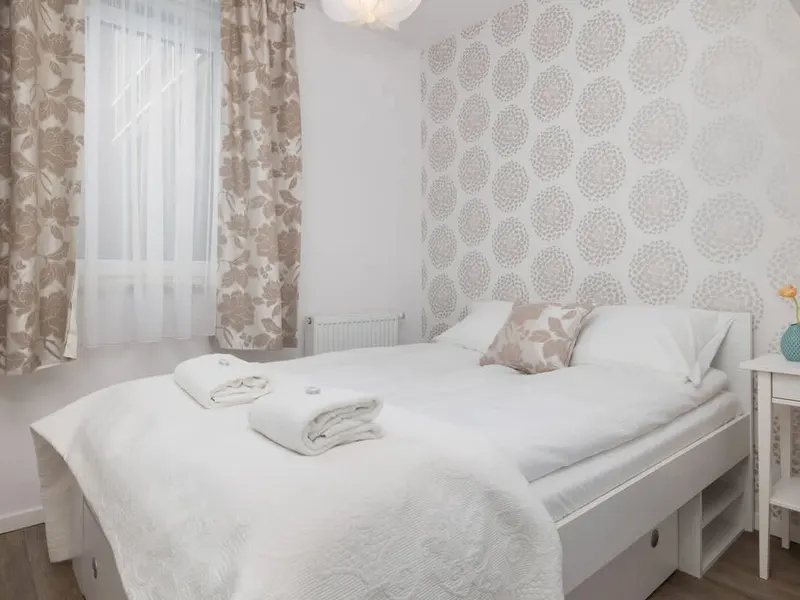 Stilvolle Wohnung im Zentrum | Balkon | 400 m zum Marktplatz – Foto 2