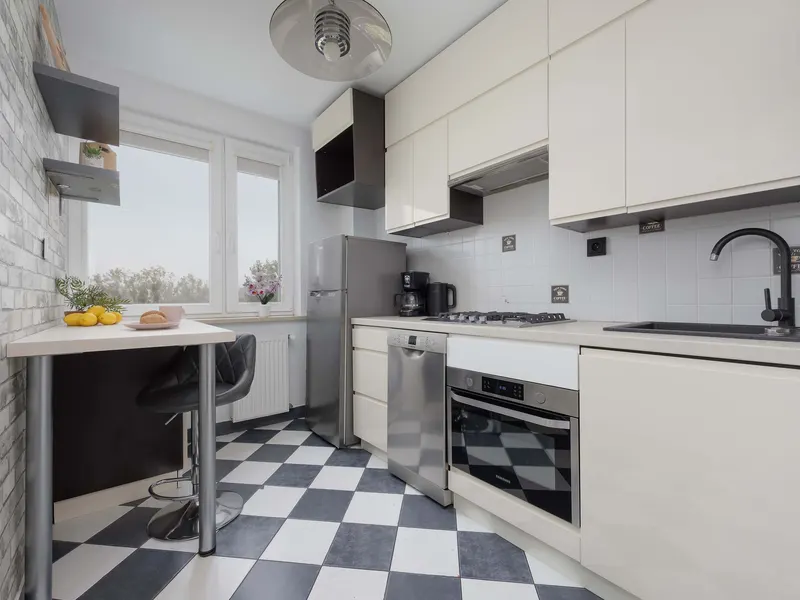 Comfortable Apartment | Air Conditioning, Balcony, Workspace – photo 3
