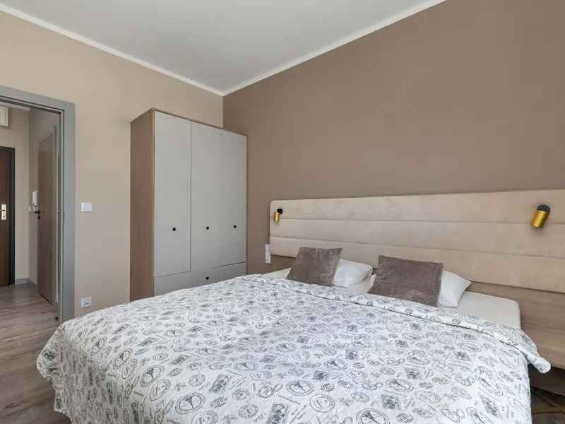 Stilvolles Appartement mit Balkon | Parkplatz | Strandnähe – Foto 2