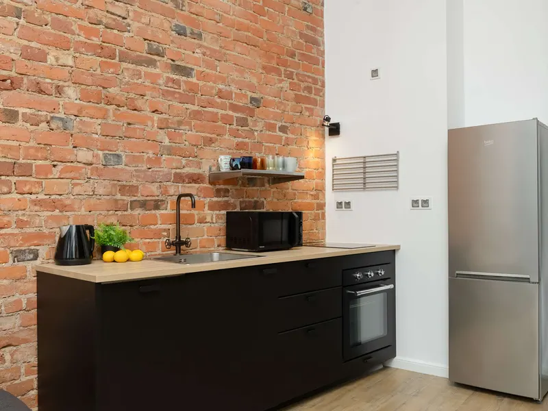 Stylowy Apartament z Antresolą | Balkon | 500 m do Metra – zdjęcie 4