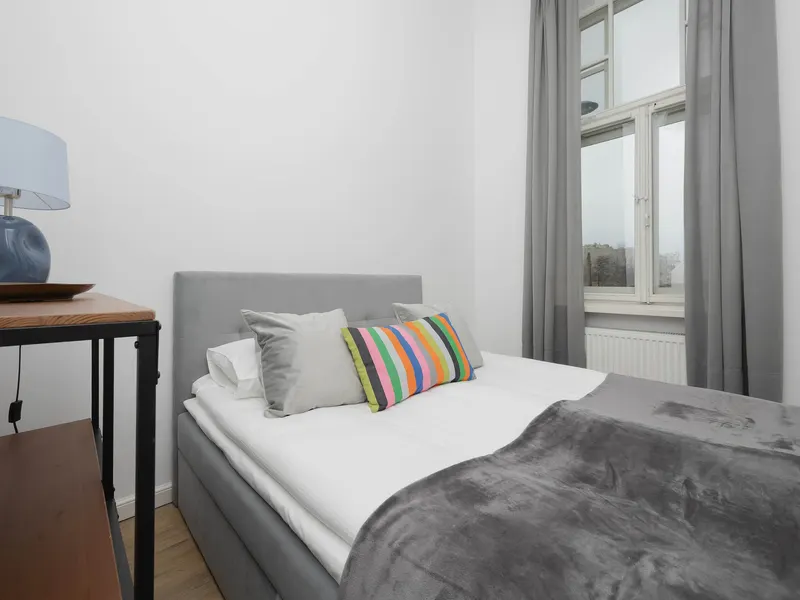 Stylowy Apartament z Antresolą | Balkon | 500 m do Metra – zdjęcie 3