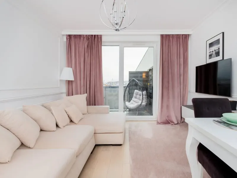 Stylish Apartment | Balcony | Workspace – photo 1