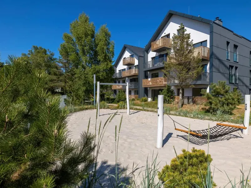 Jasny Apartament z Antresolą | Balkon, Parking, Blisko Plaży – zdjęcie 5